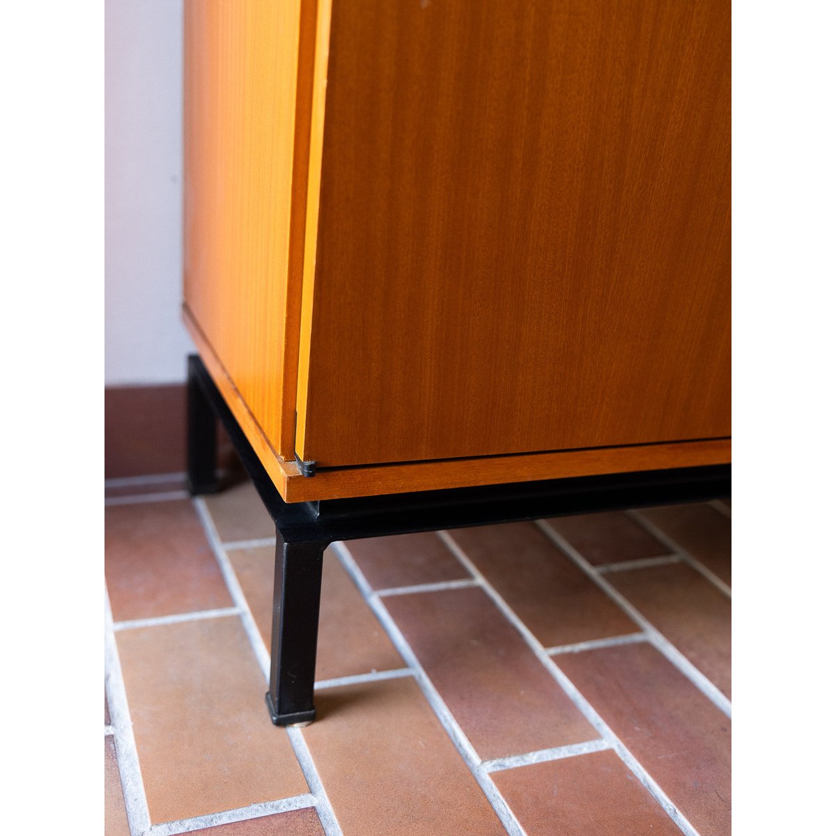 Charismatique enfilade Margaret N°751 - Bon état bois foncé, DEBONGOUT