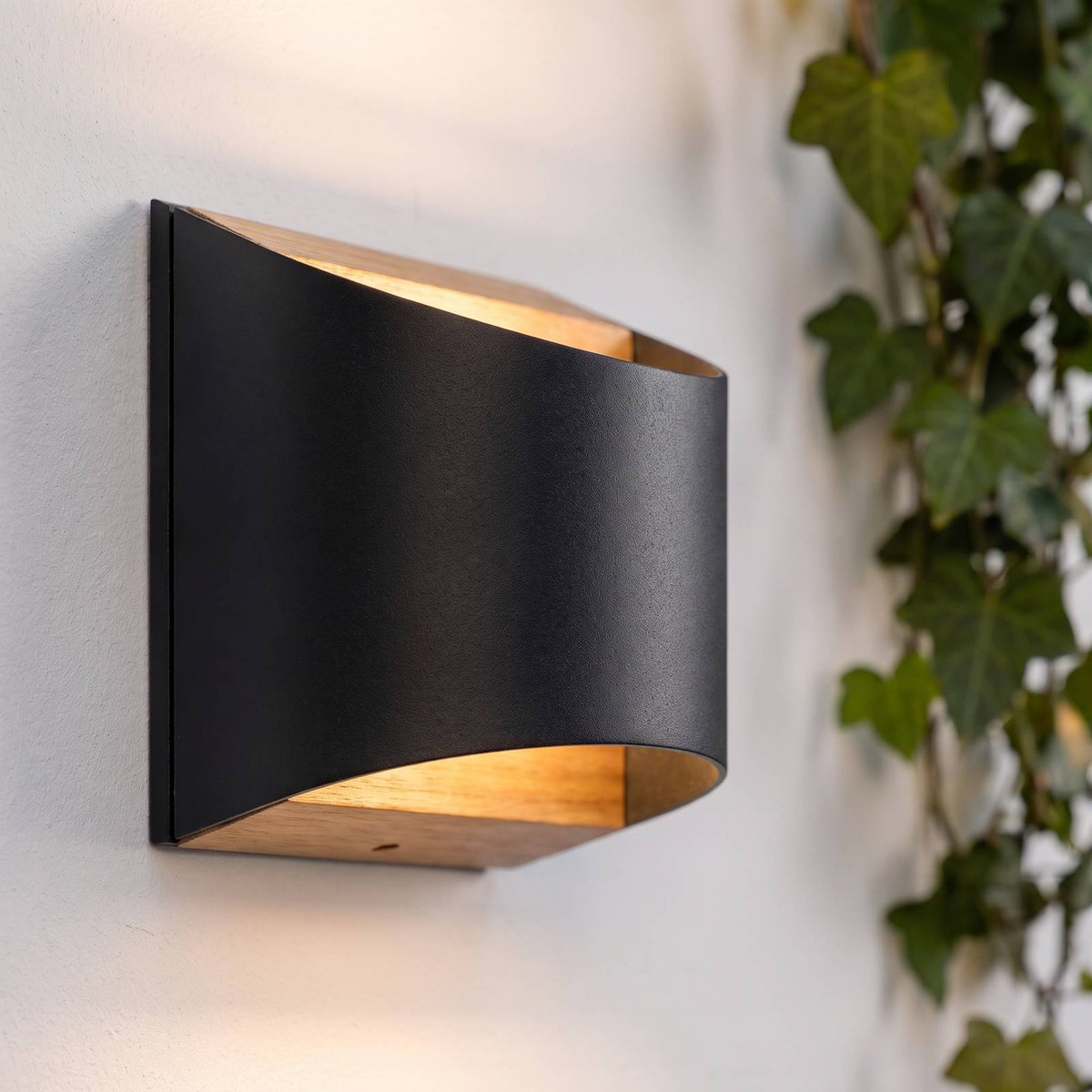 Applique extérieure en aluminium moderneLED noir, bois clair, LINDBY