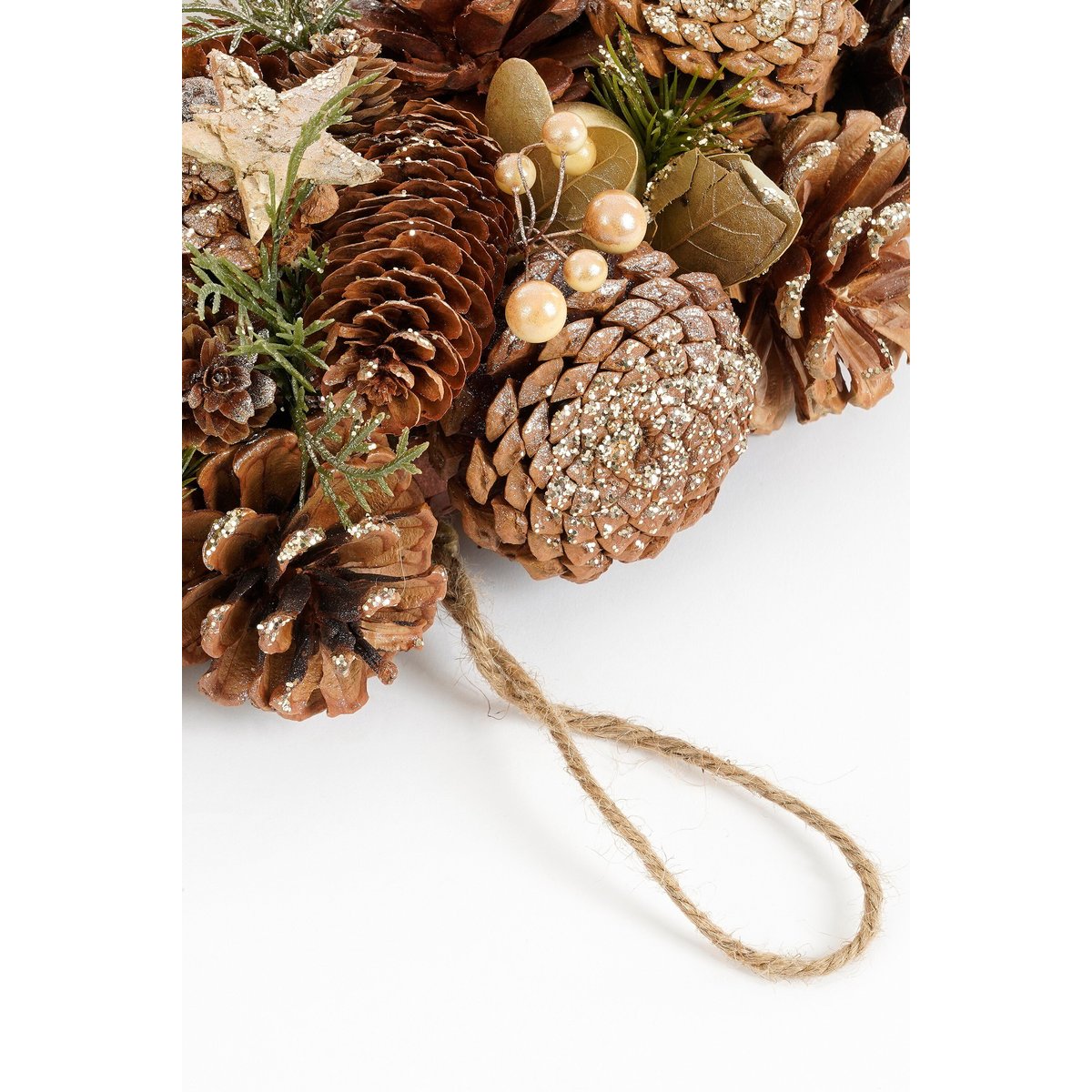 Couronne de Noël avec pommes de pin BRANT vert, MICA DECORATIONS