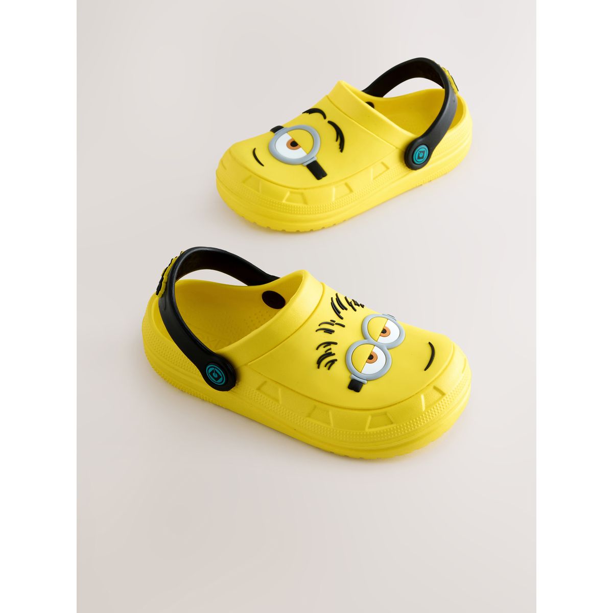 Sabots minions jaune, NEXT