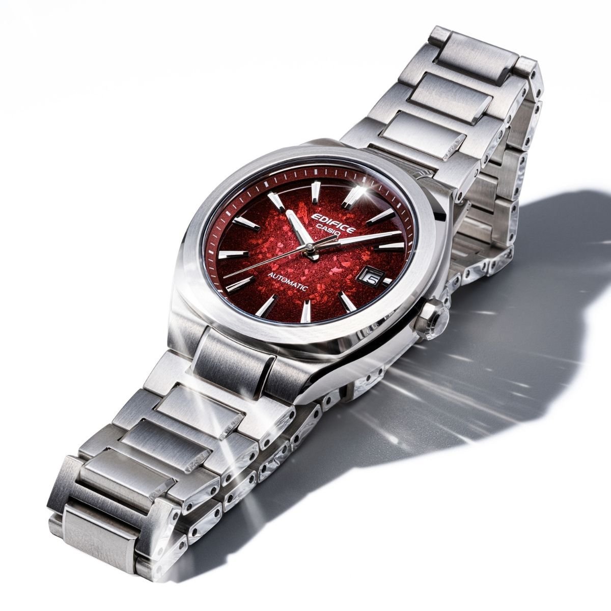 Montre Analogique EDIFICE argenté rouge argenté, CASIO