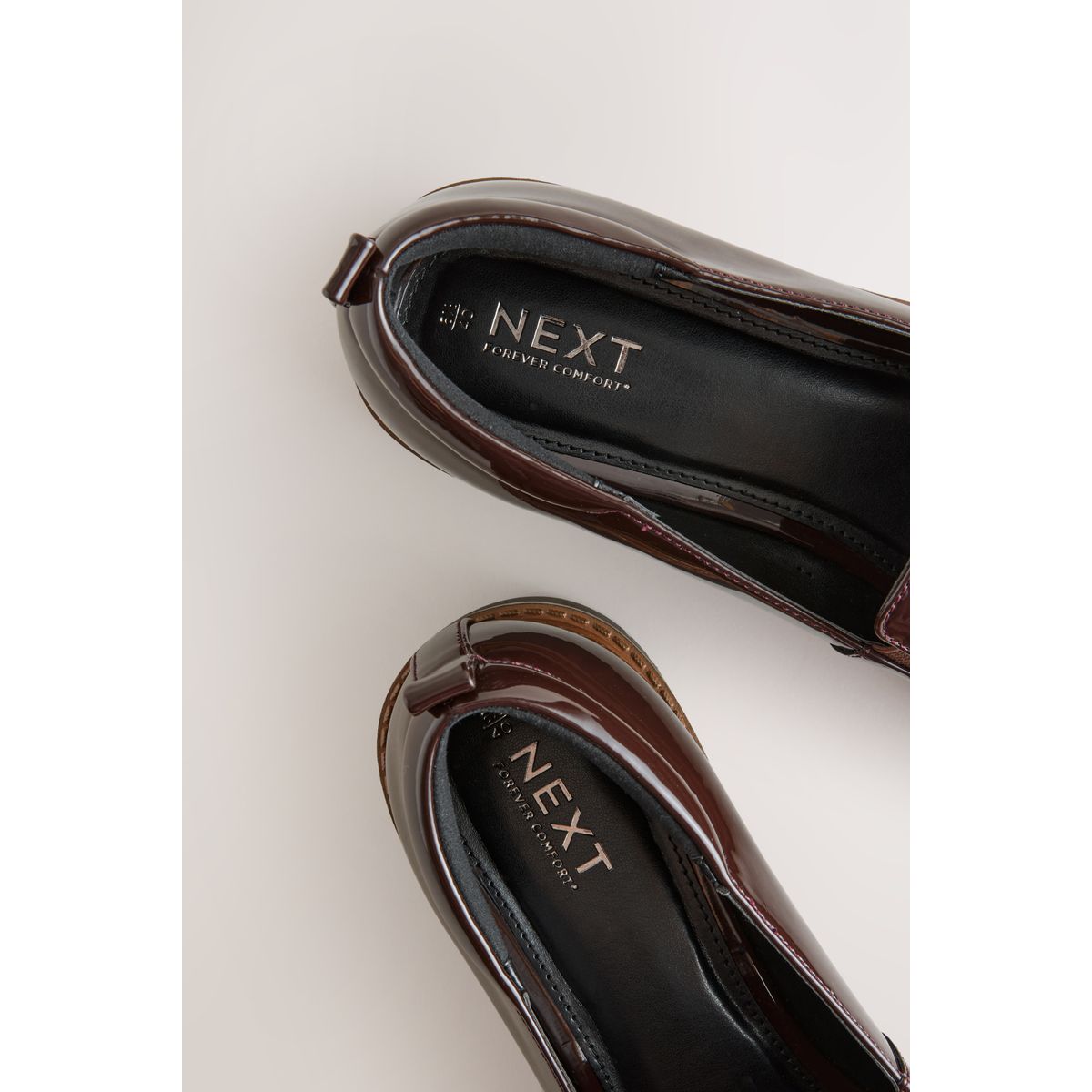 Mocassins larges à enfiler brevet marron, NEXT