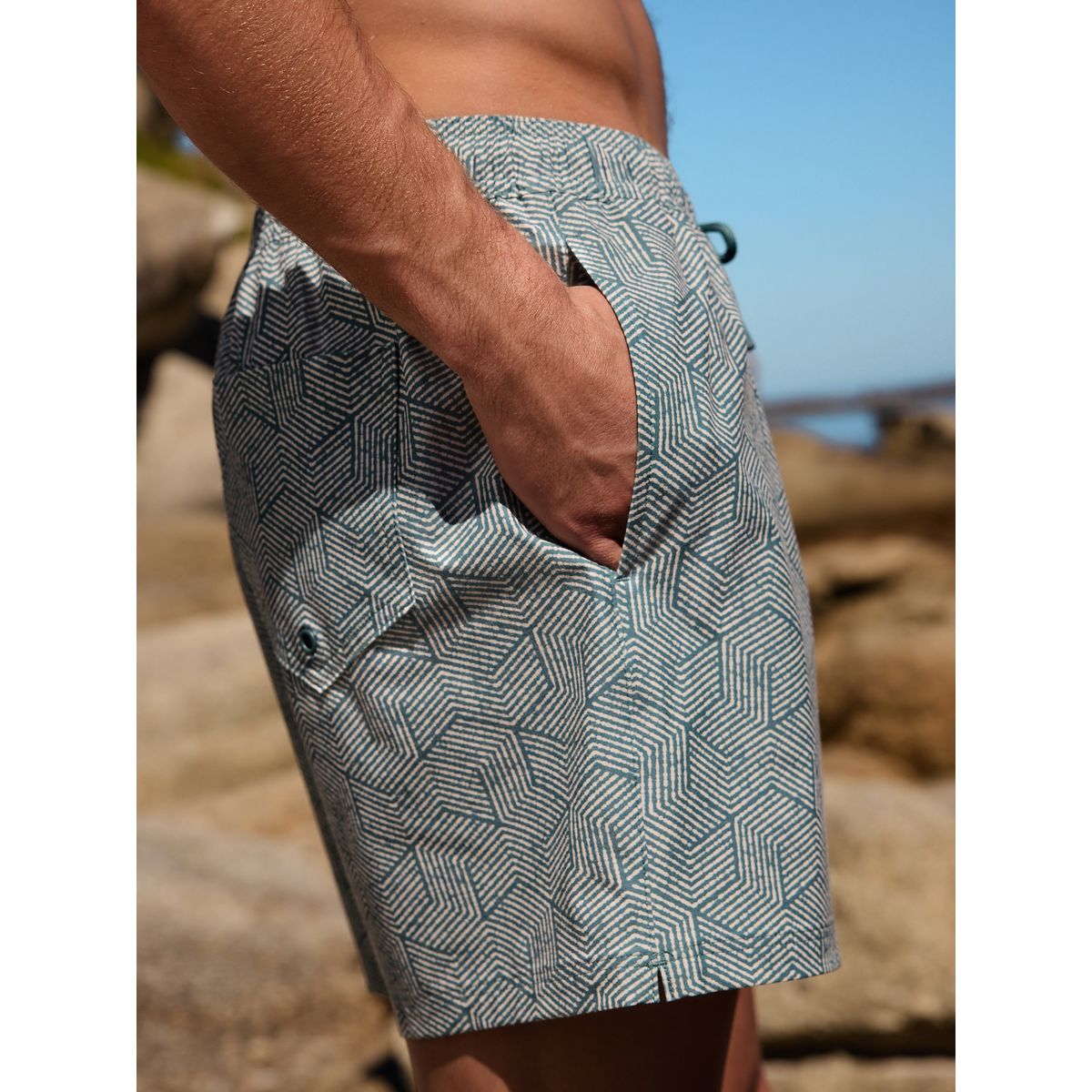 Short de bain géométrique avec lin 5 pouces bleu sarcelle/ écru, NEXT