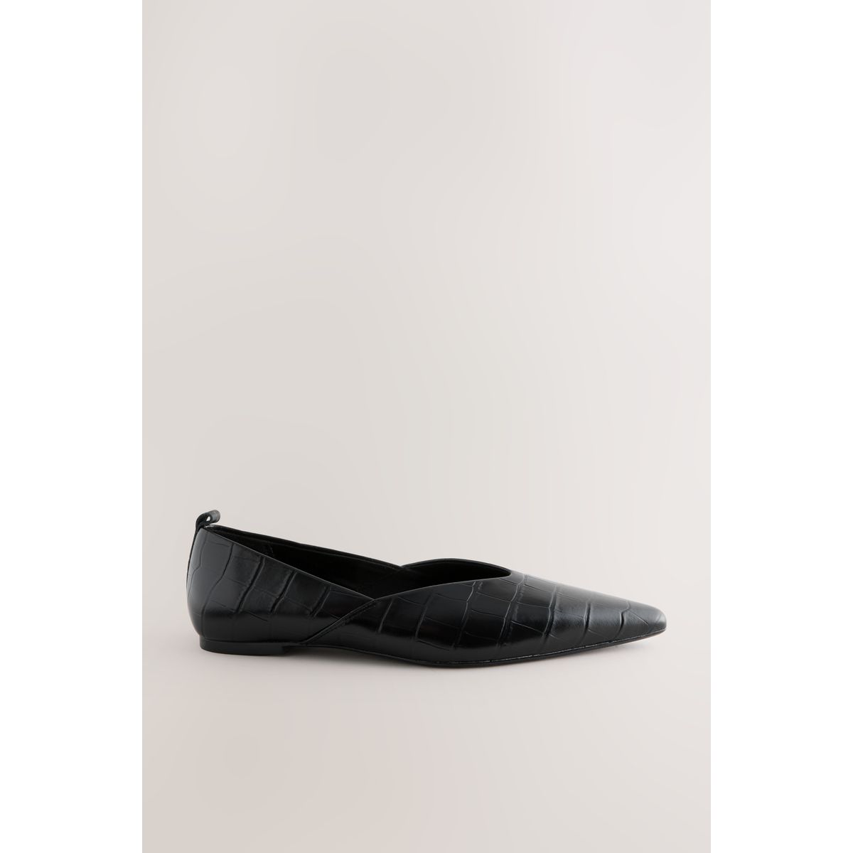 Ballerines pointues en cuir noir effet croco, NEXT