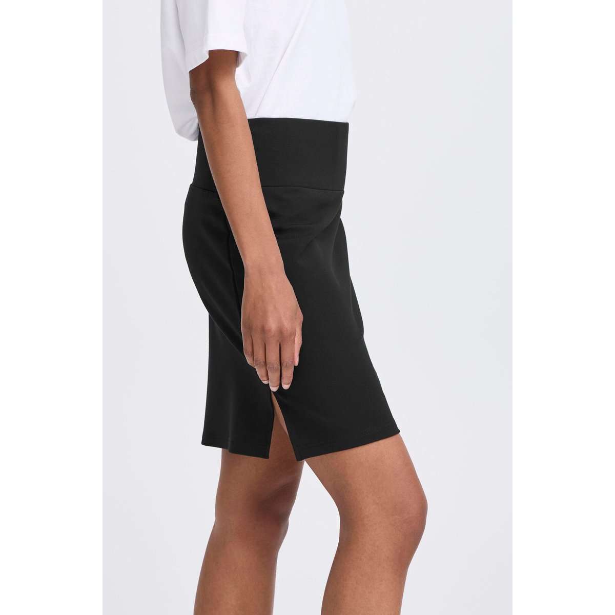 Jupe coupe serré, longueur aux genoux, taille haute noir, B.YOUNG