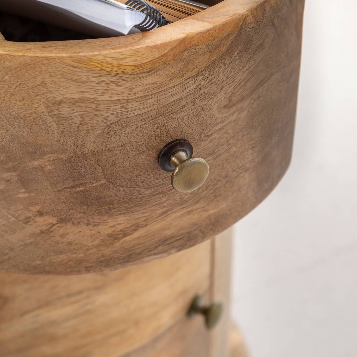 Table de chevet ronde en bois de manguier avec porte  MAËVA bois clair, MADE IN MEUBLES 