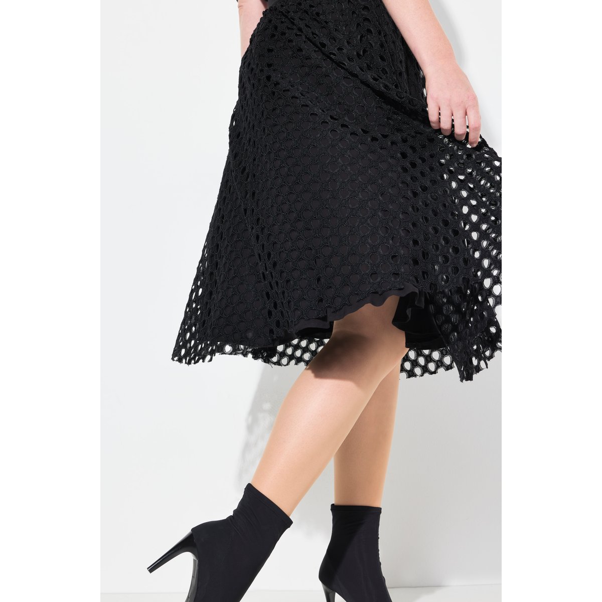 Robe midi en dentelle ajourée noir, ULLA POPKEN