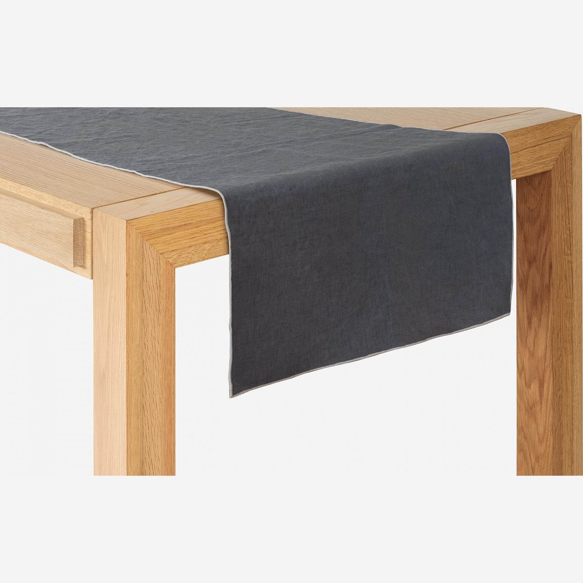 Chemin de table lin LINEN gris anthracite, HABITAT