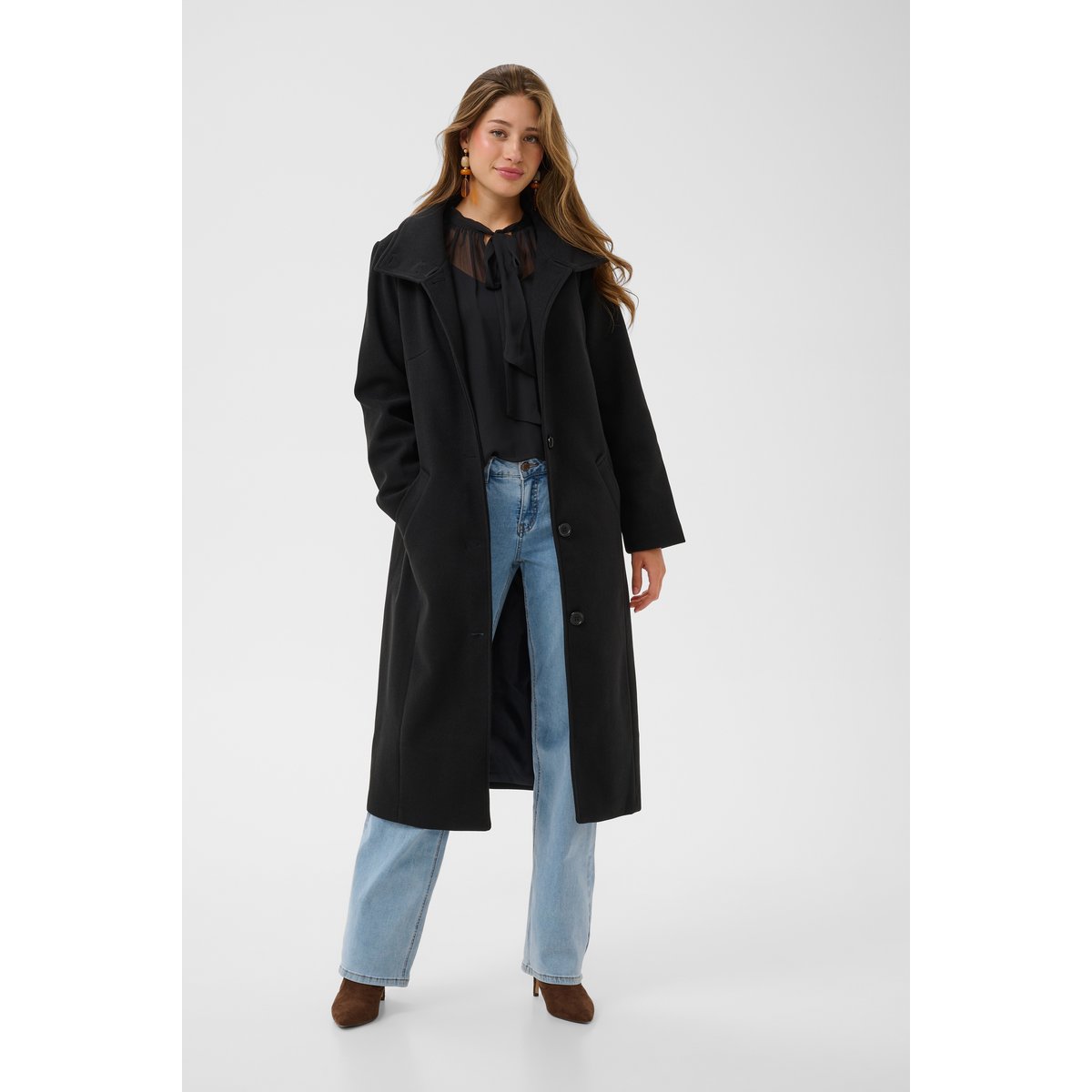 Manteau noir, CREAM