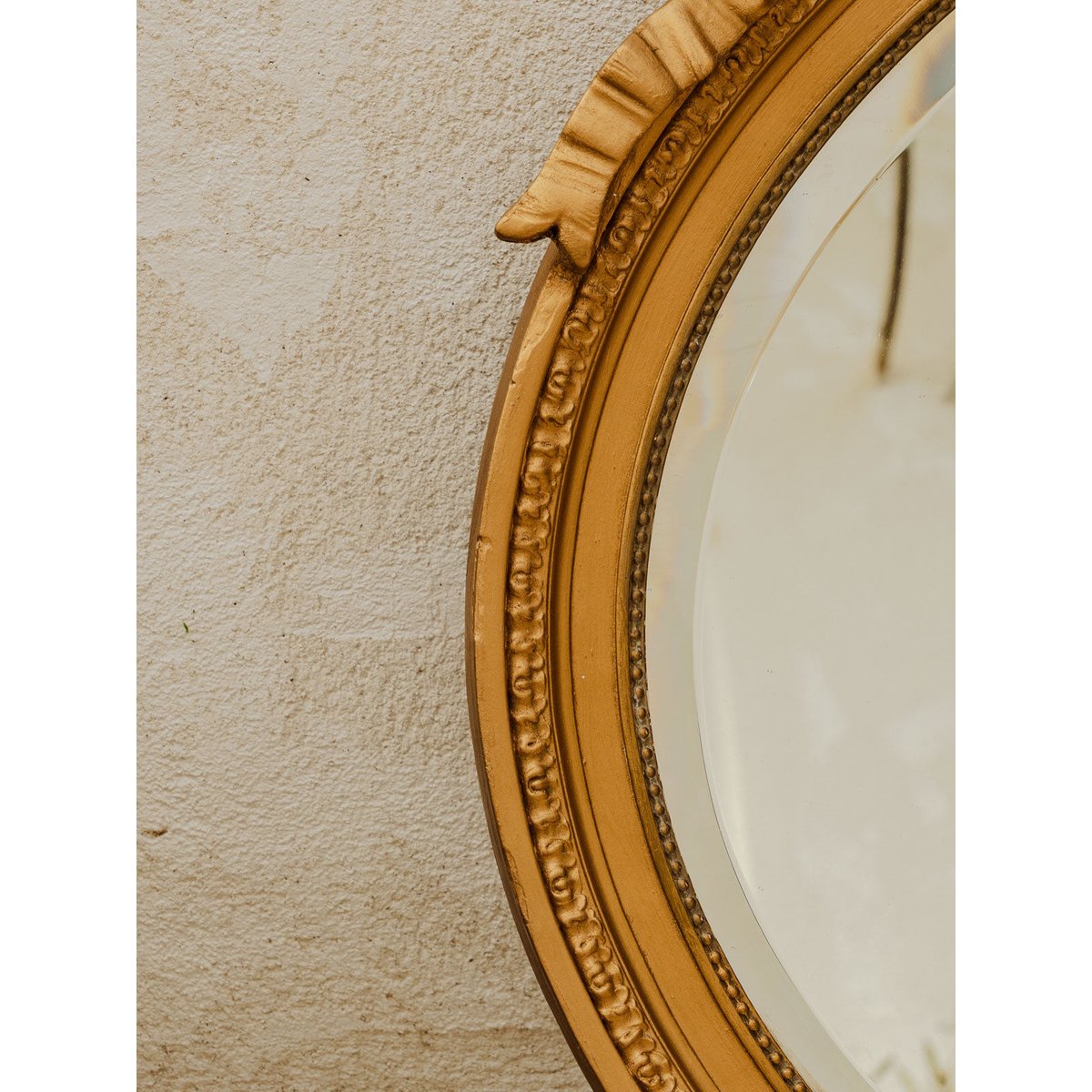 Miroir ovale en résine dorée Georges N°1495 - Bon état doré, DEBONGOUT