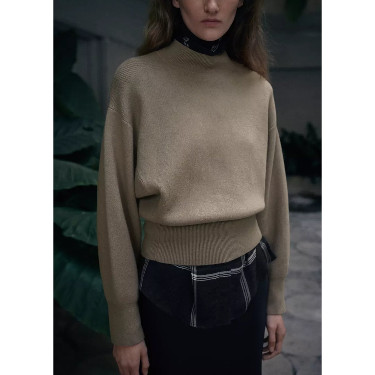 Pull-over oversize col montant gris clair/pastel, MANGO