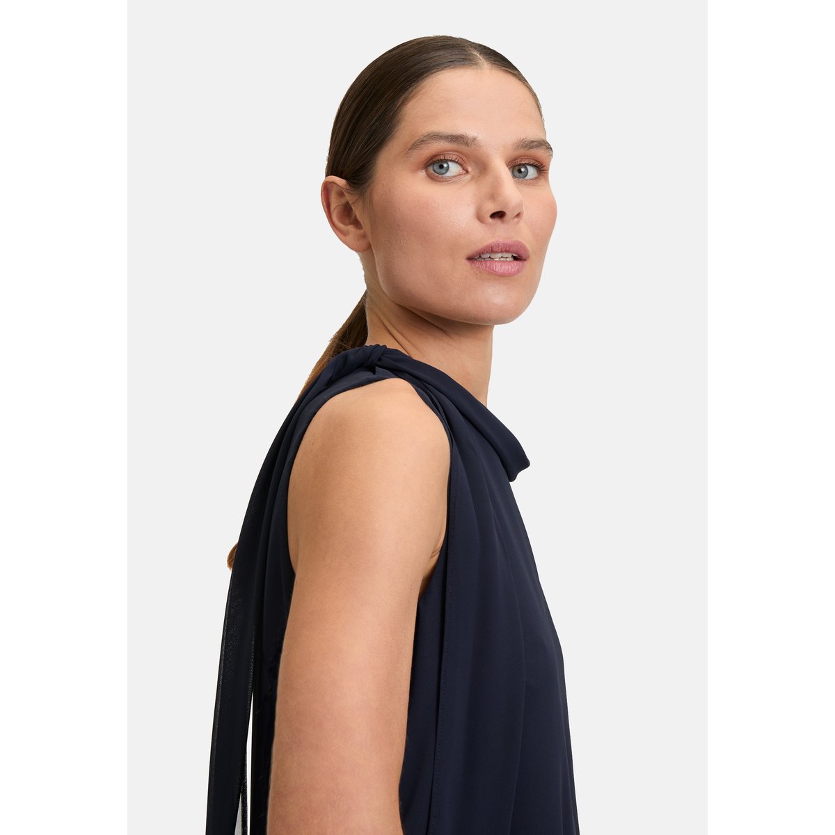 Robe de cocktail sans manches night sky, VERA MONT