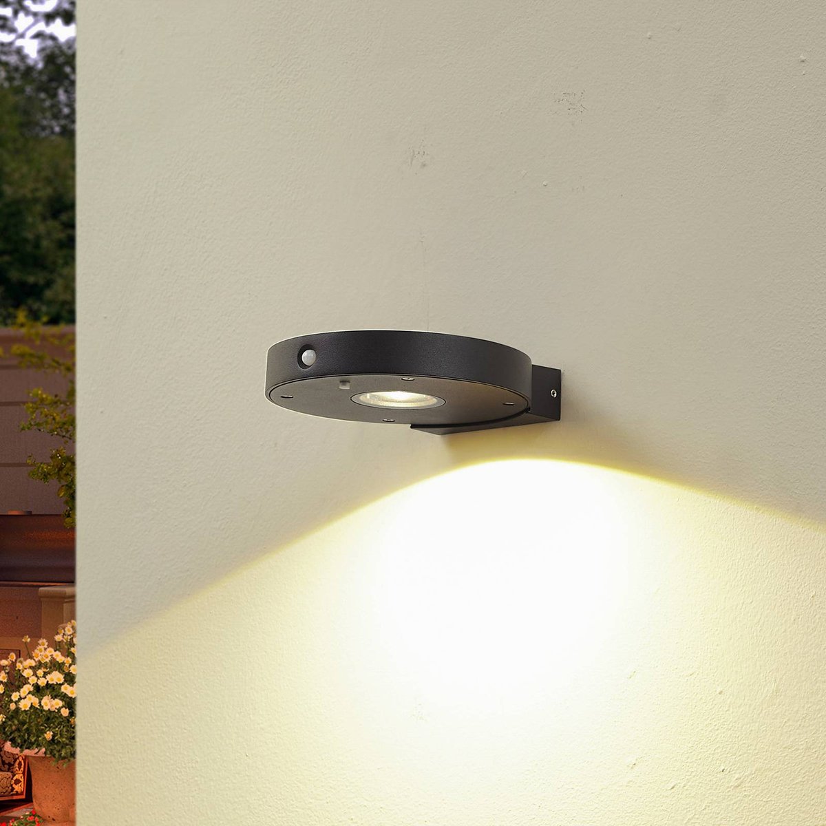 Lampe solaire extérieure en aluminiumLED noir, LUCANDE