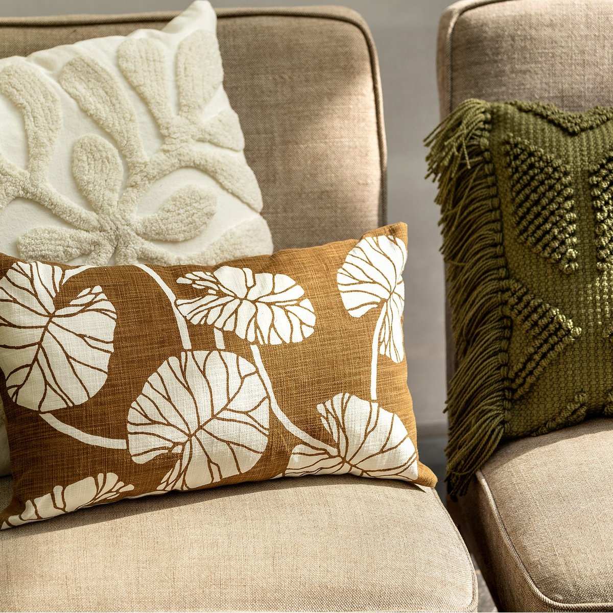 Coussin Odin vert olive, DUTCH DECOR