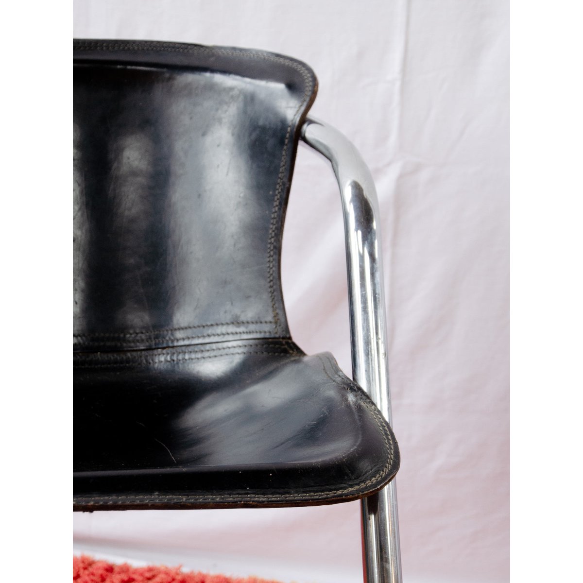 Fauteuil en cuir épais noir Jakob N°1437 - Bon état noir, DEBONGOUT