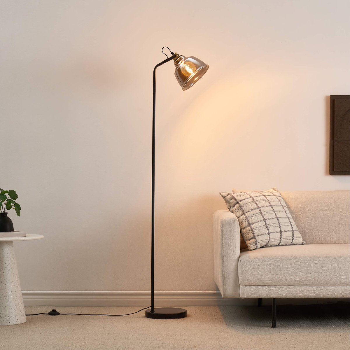 Lampadaire orientable style atelier - LINZ noir et gris fumé, KOSILUM