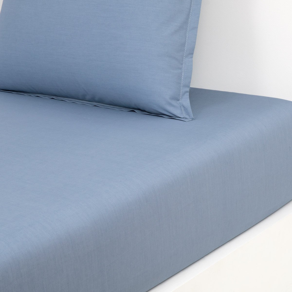Drap housse en percale de coton bleu, ALCOVE céleste, DESFORGES