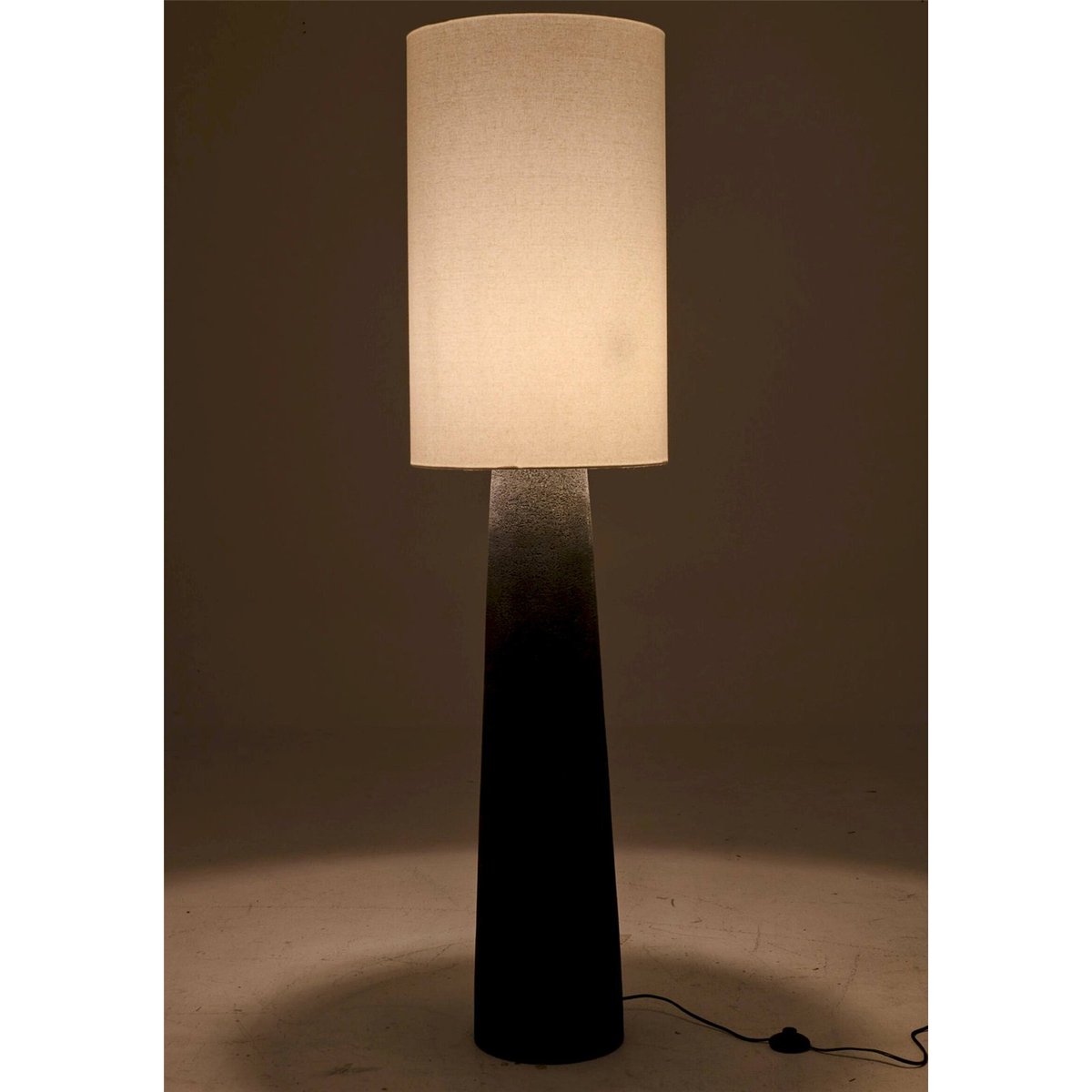 Lampadaire en fibre de verre noir et blanc, RECOLLECTION