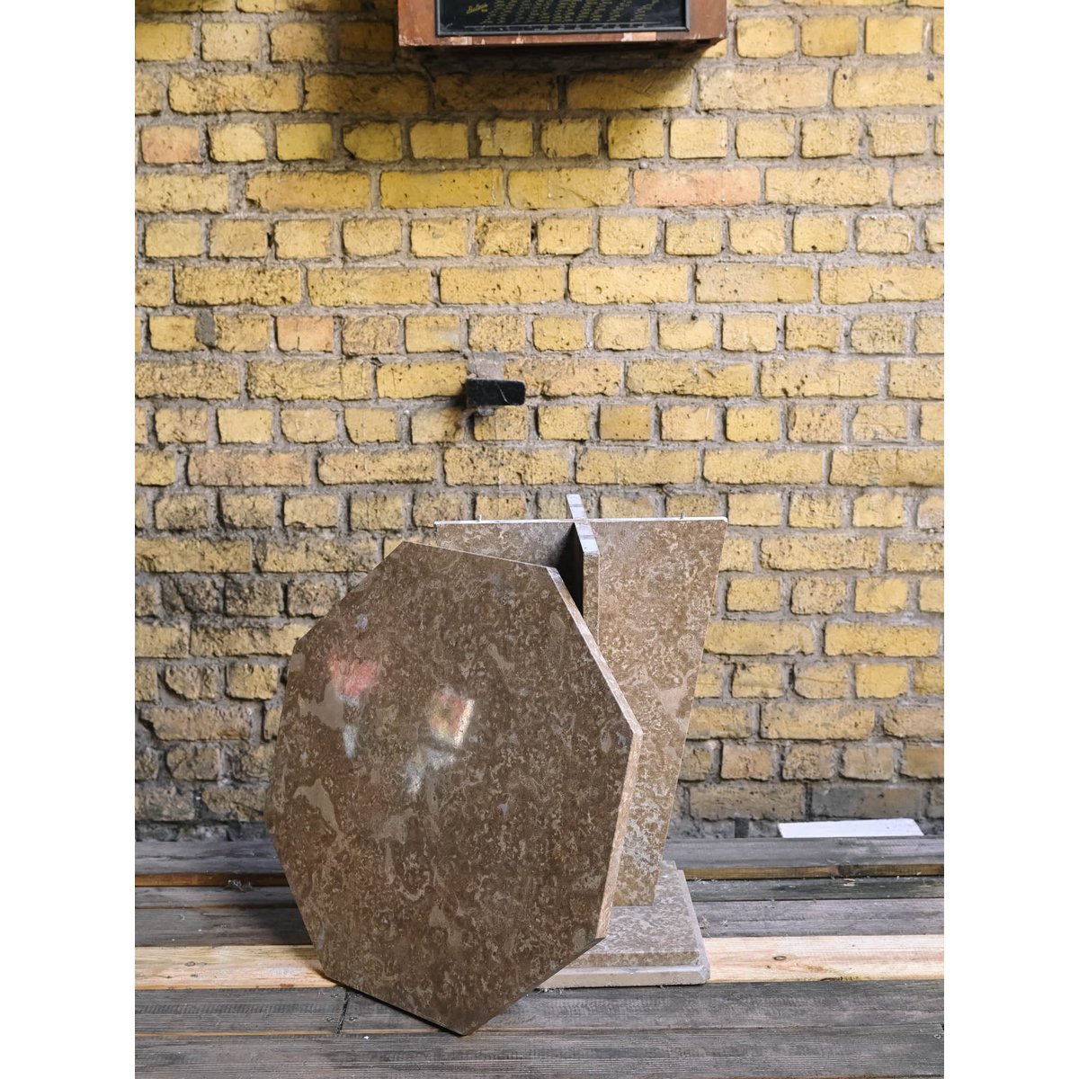 Table d'appoint en marbre Hanna N°1528 - Bon état gris, DEBONGOUT