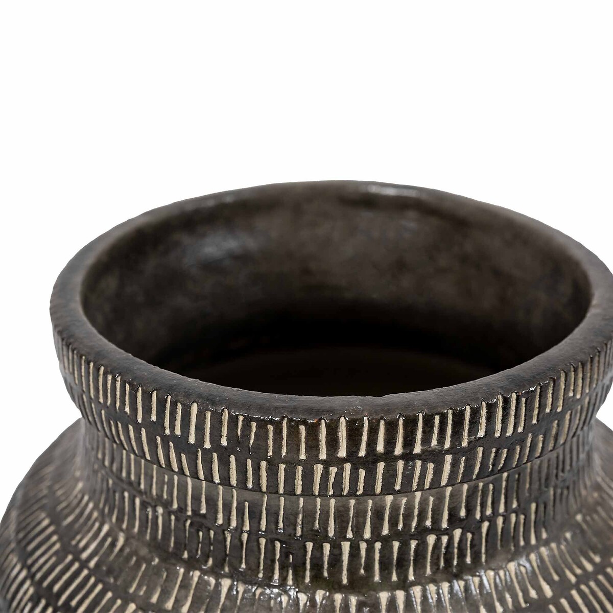 20cm Wide Textured Vase black, ÉDITÉ