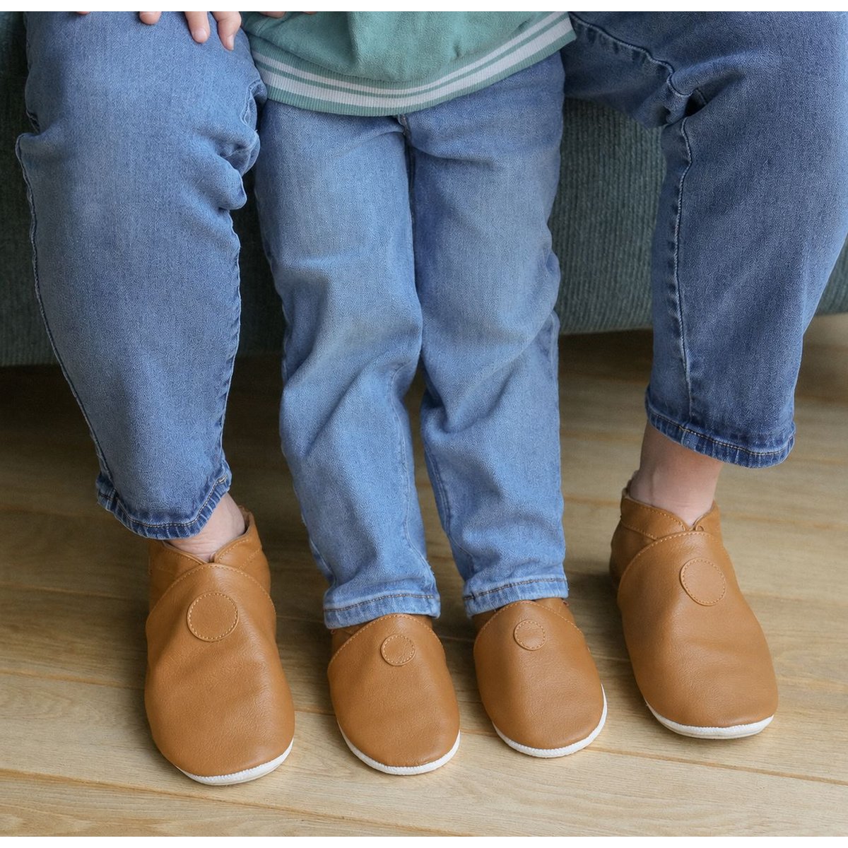 Chaussons bébé cuir souple uni cognac marron, TICHOUPS