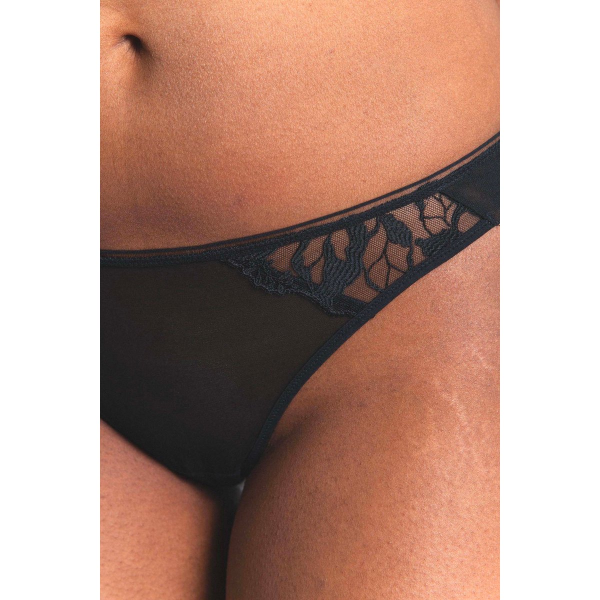 Tanga en broderie SIN noir, MAISON LEJABY