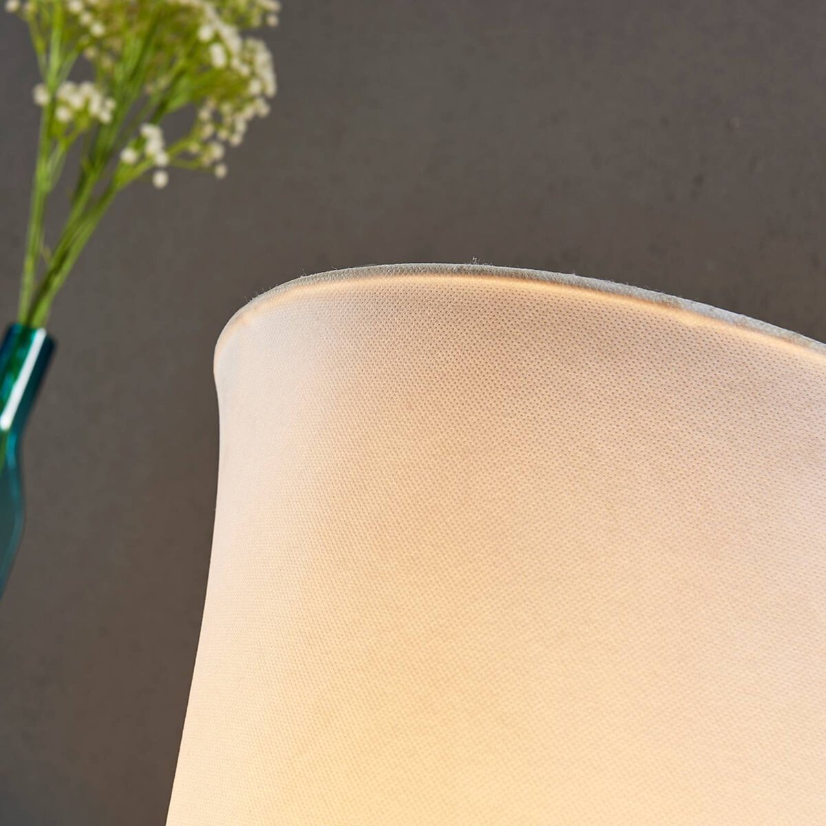 Lampadaire en textile moderne, Liana blanc, LINDBY