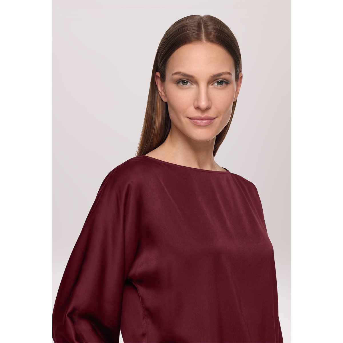 Chemisier en satin à manches chauve-souris deep dahlia, VERA MONT