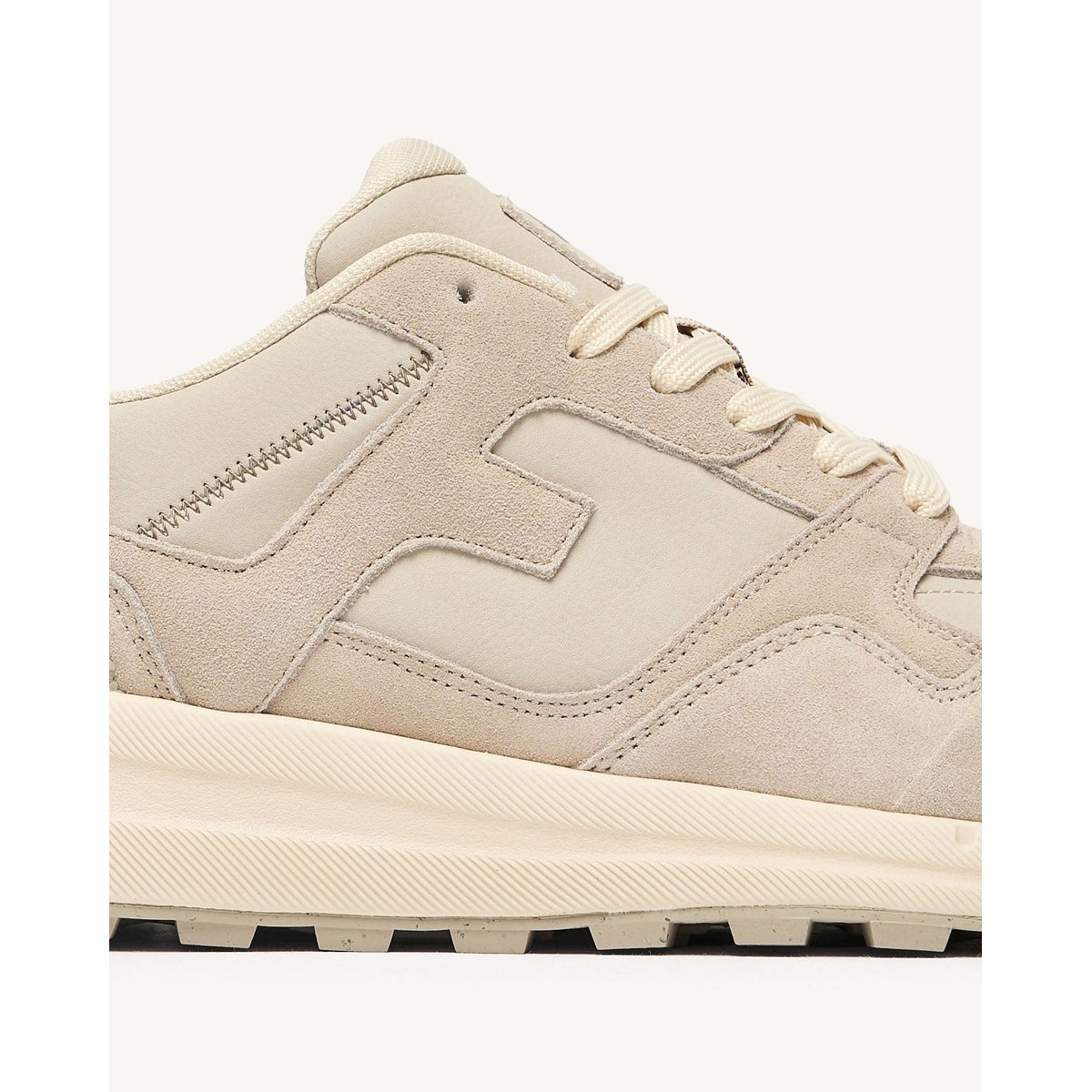Baskets running en cuir gris clair, FAGUO
