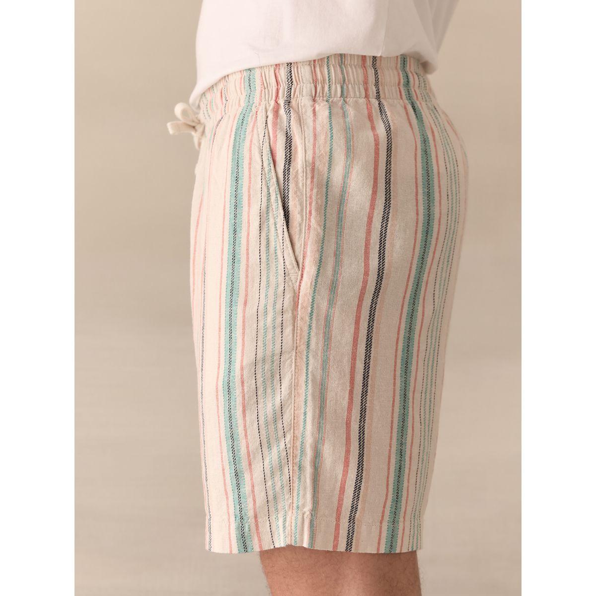 Short en lin mélangé avec taille élastique rayures multicolores, NEXT