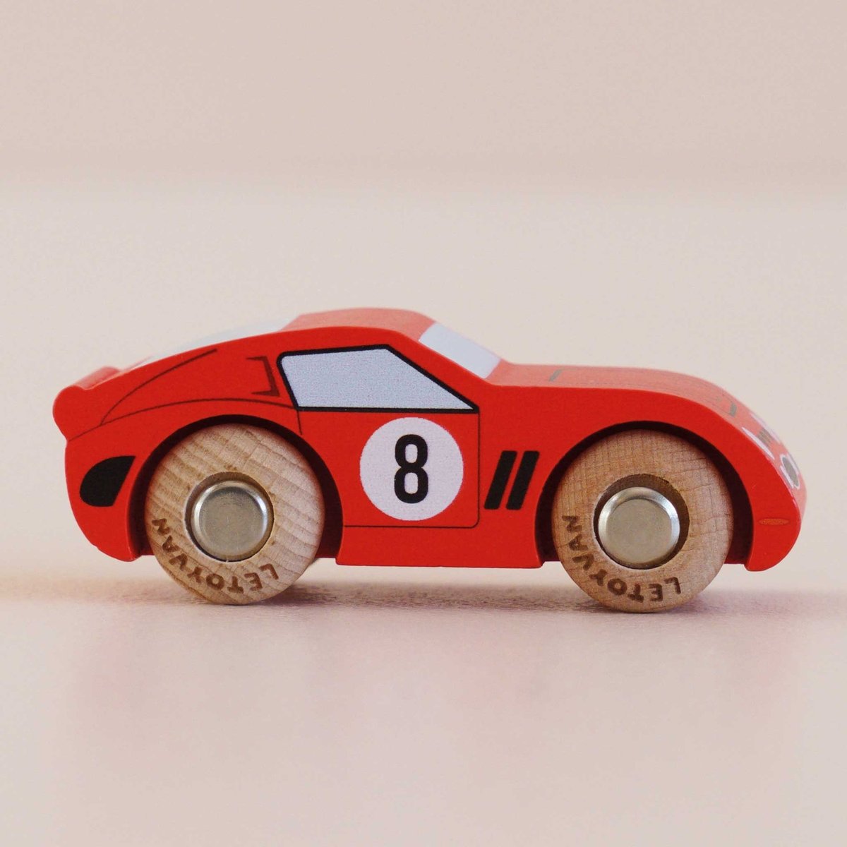 Voiture Finley No 4 rouge, LE TOY VAN