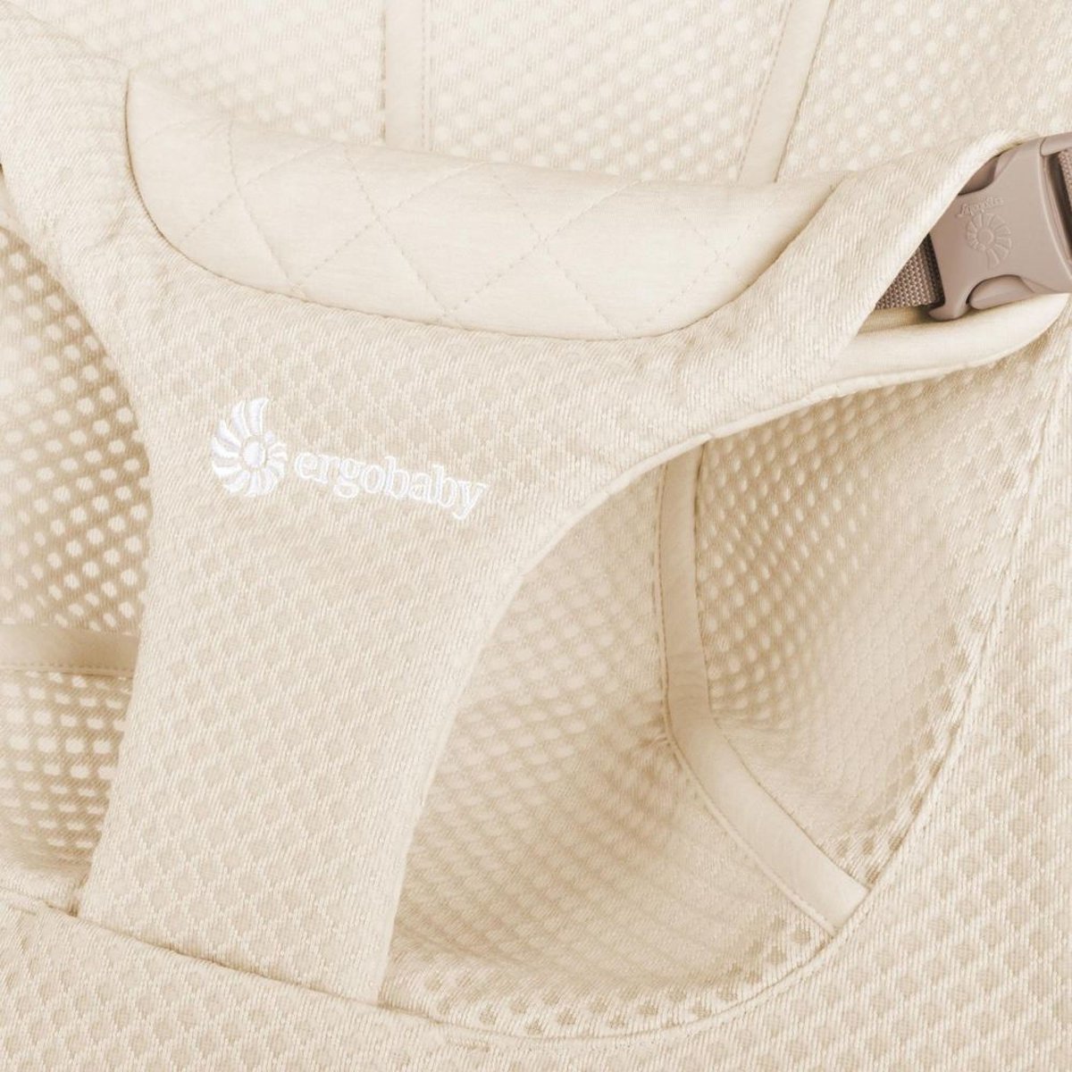 Transat bébé Evolve en tissu mesh beige, ERGOBABY
