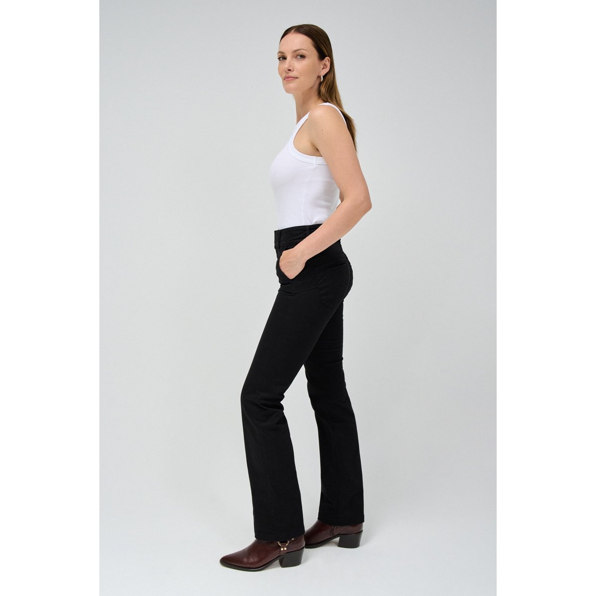 SECRET CHINO PUSH IN DROIT noir, SALSA JEANS