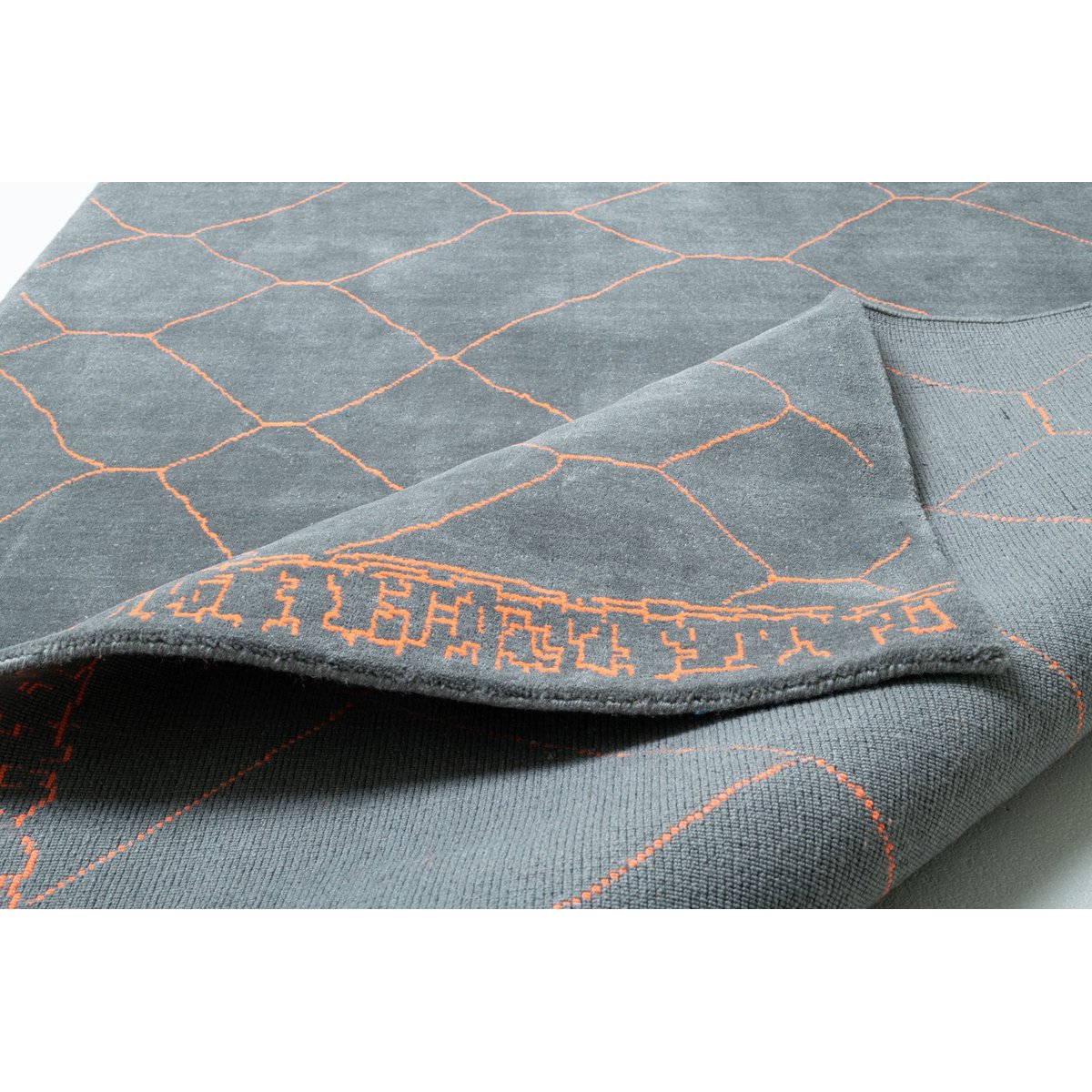 Tapis tissé main en PET recyclé pour l'intérieur et l'extérieur - Kyoto gris, THEKO