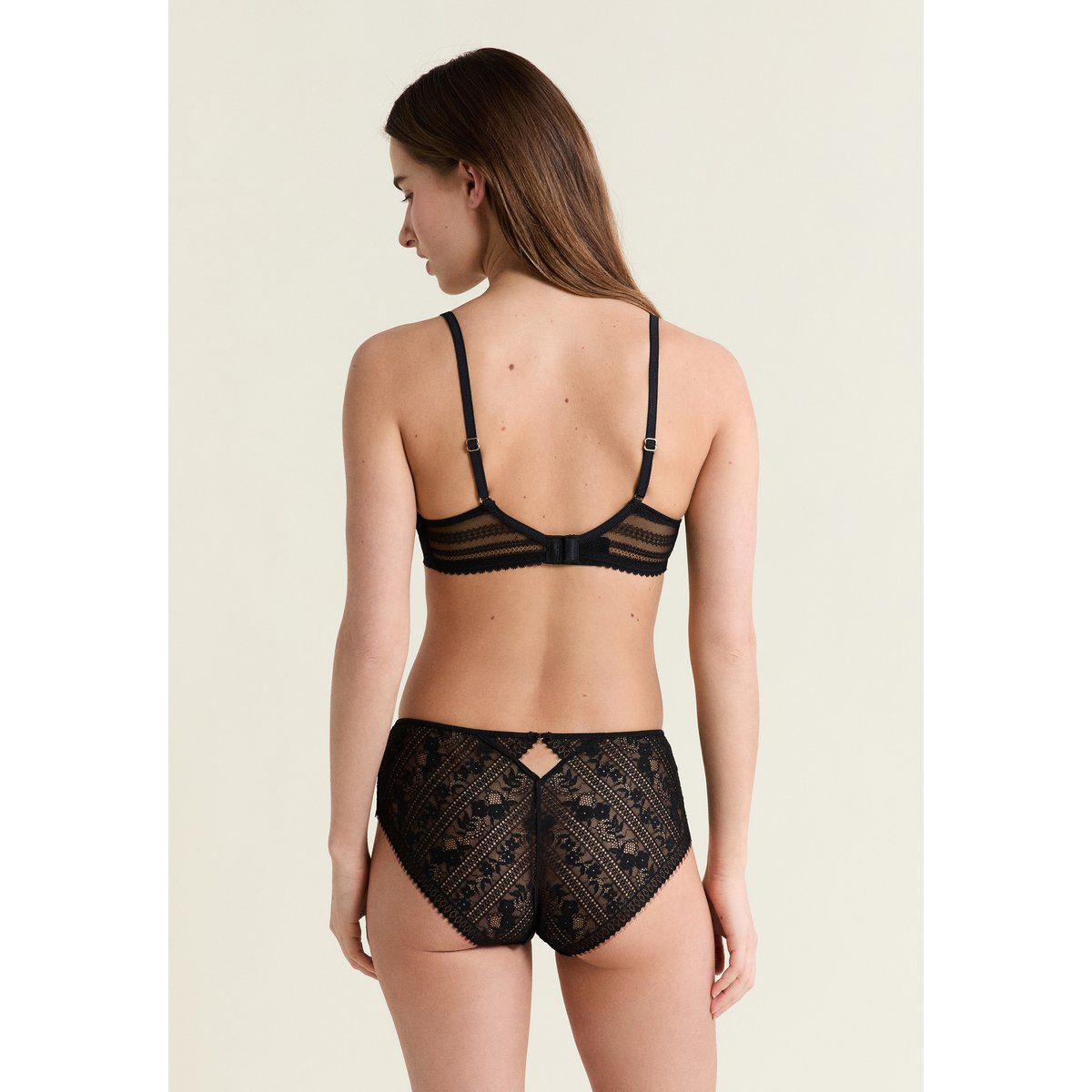 Soutien-gorge en dentelle avec bijou doré AURA noir, ETAM