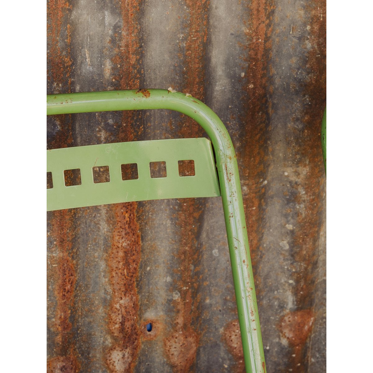 Lot de 3 chaises en métal vert Alma N°2101 - Bon état vert, DEBONGOUT