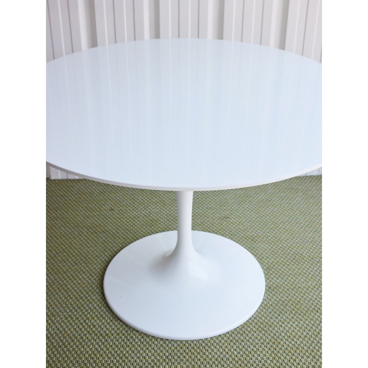 Table à manger tulipe blanche Karla N°1229 - Bon état blanc, DEBONGOUT