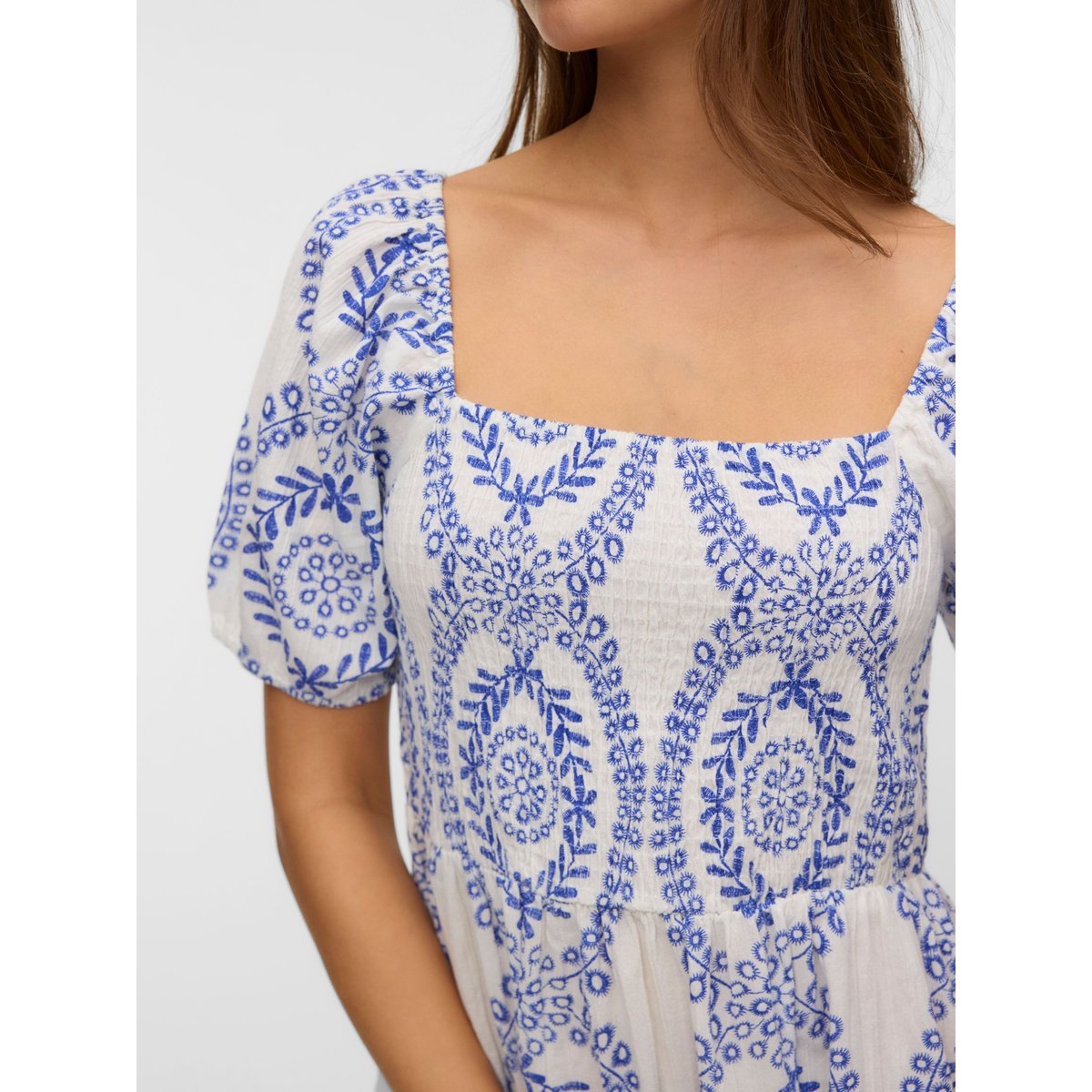 Robe Smockée snow white 1, VERO MODA