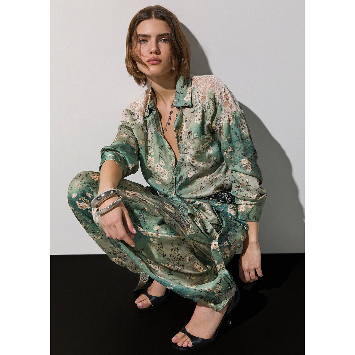 Pantalon en satin imprimé bleu clair à fleurs, LIU JO