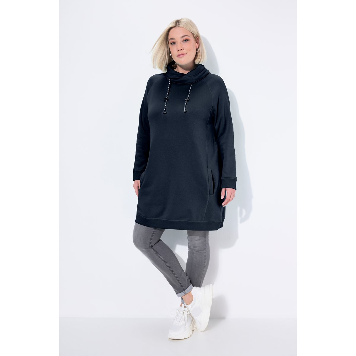 Robe en molleton avec poches marine, ULLA POPKEN