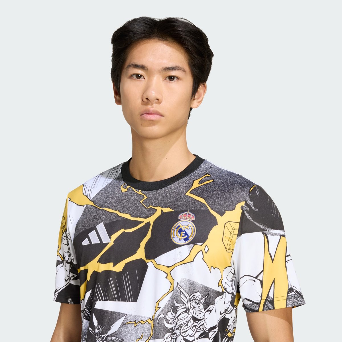 Maillot D'avant-Match Adidas Real Madrid Avengers 25/26 white / black / bold gold, adidas Performance