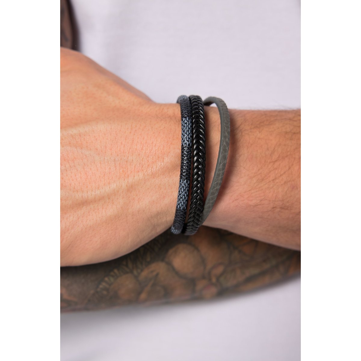 Bracelet ultra-long, fermoir en métal noir, JP1880