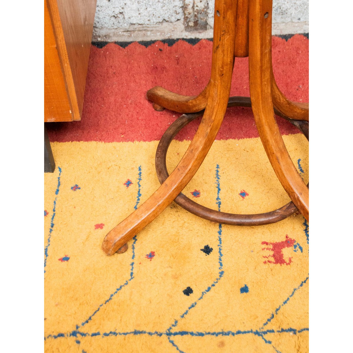 Porte-manteau perroquet en bois clair Max N°296 - Bon état bois clair, DEBONGOUT