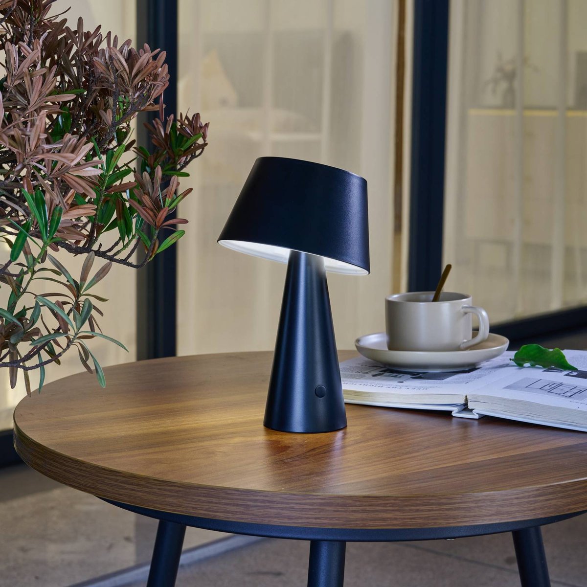 Lampe solaire moderneLED, Lirinor noir, LINDBY