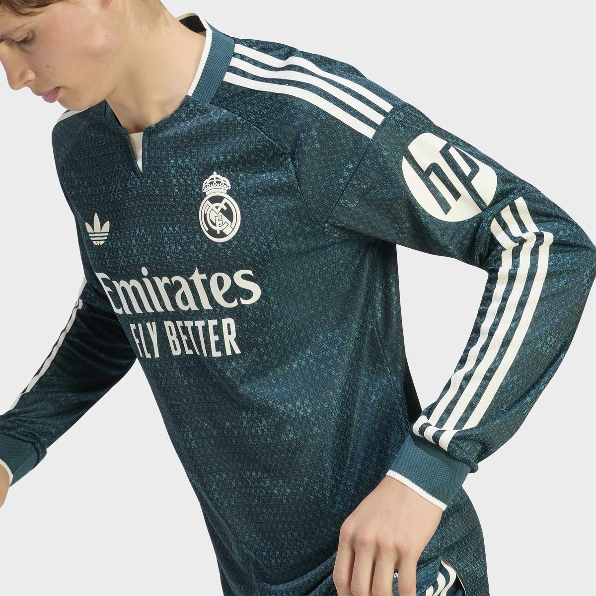 Maillot Authentique À Manches Longues Extérieur Real Madrid 26/27 Maillot Authentique À Manches Longues Extérieur Real Madrid 26/27 aurora ivy, adidas Performance