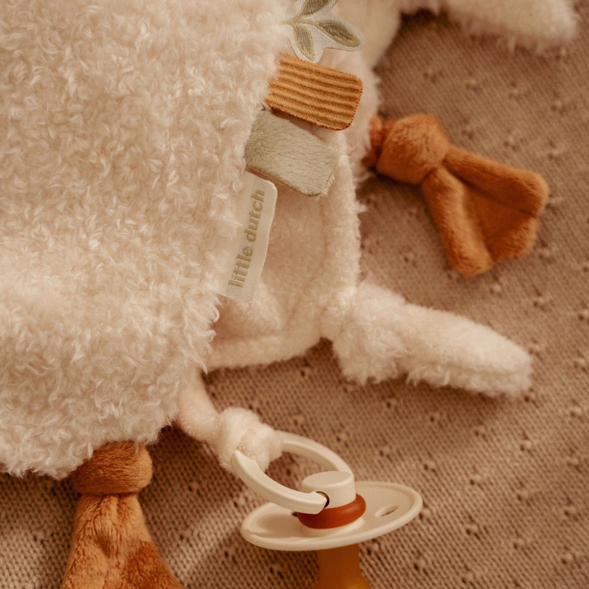 Doudou blanc, LITTLE DUTCH