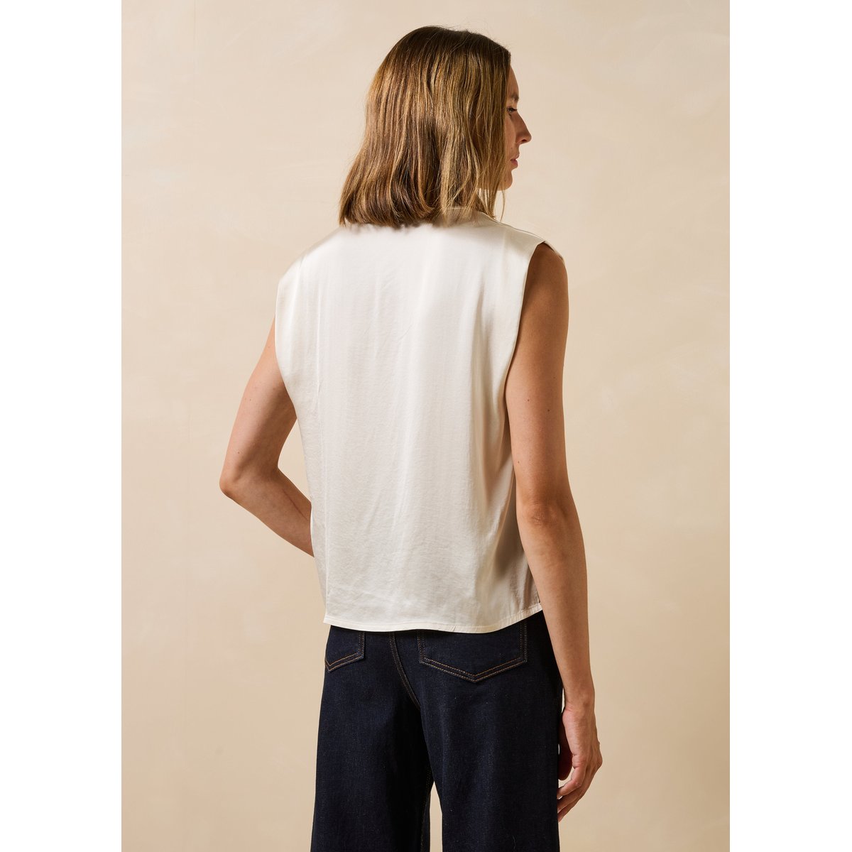 Top sans manches en satin ecru, LA FEE MARABOUTEE