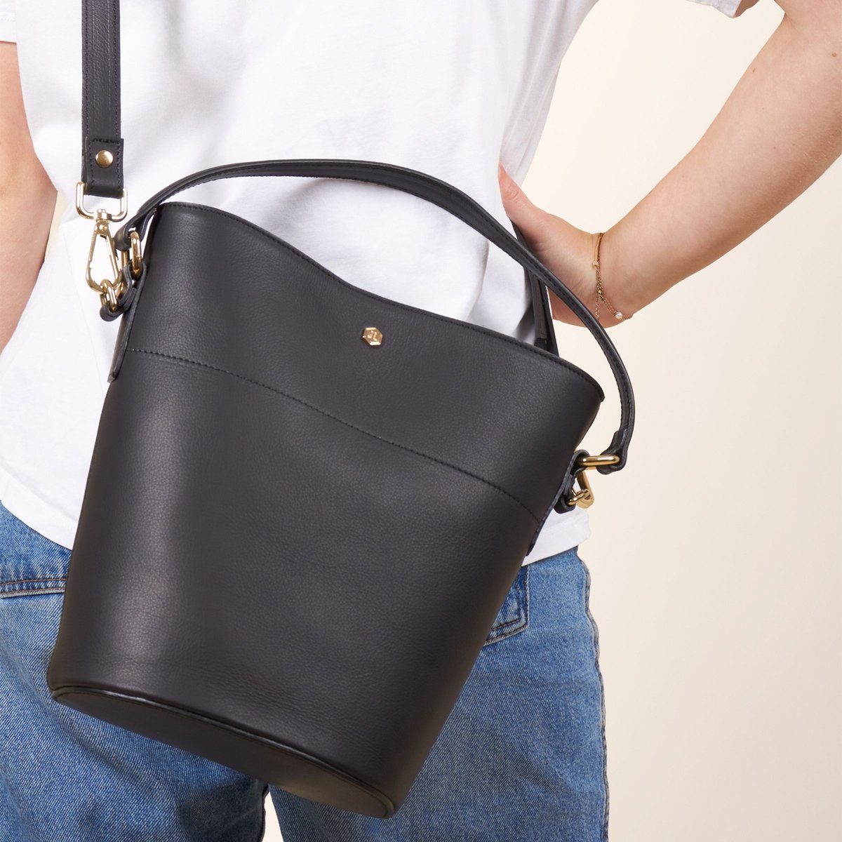 Sac seau Margot cuir noir, JULES & JENN