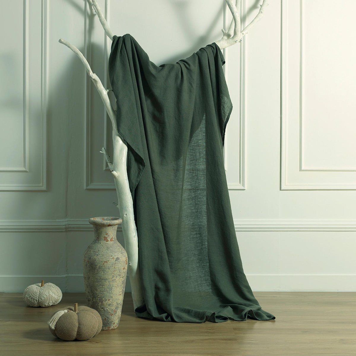 Jeté de lit lin lavé CAMILLE vert kaki, FEBRONIE