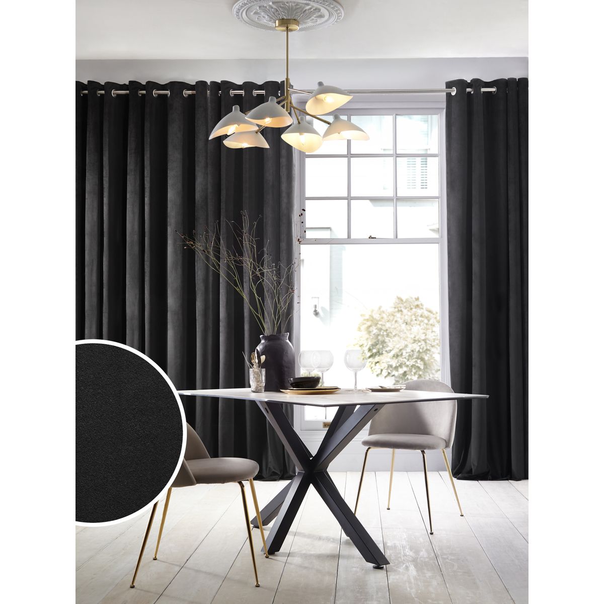 Rideaux à œillets en velours mat noir, NEXT